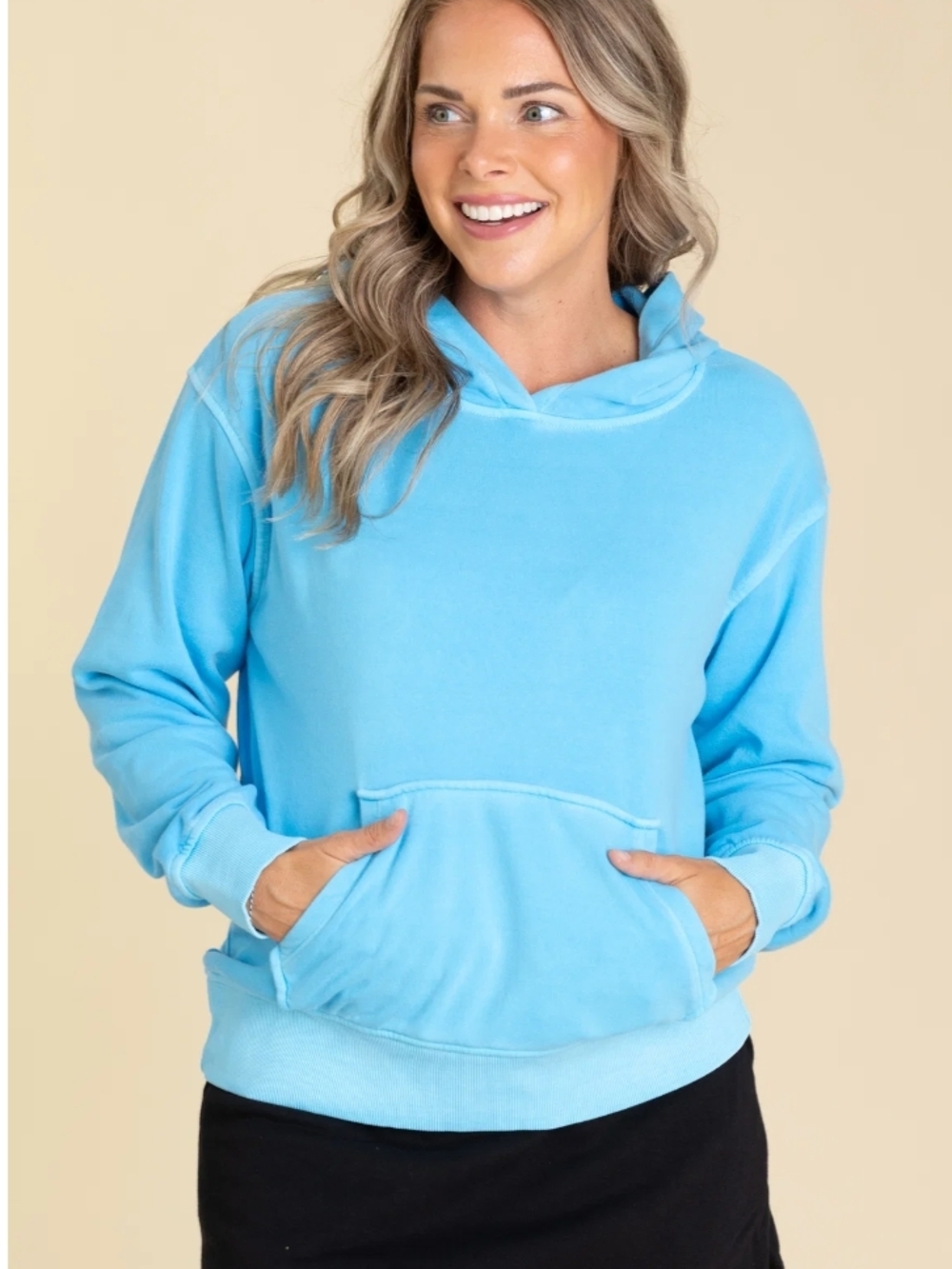 Zenana Women's Soft Lightweight Fleece Pigment Dyed Kangaroo Pocket Hoodie Blue